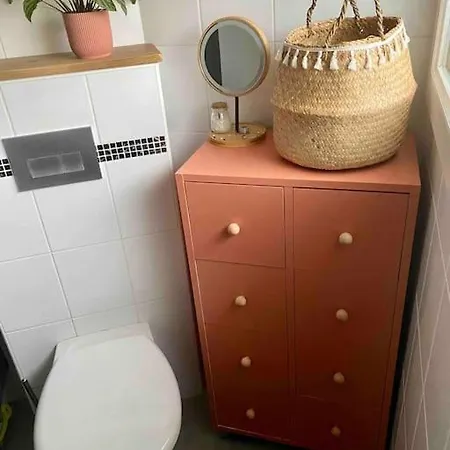 Maison De Calme Lumineuse Proche Gare Casa vacanze *