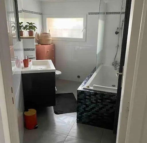 Dom wakacyjny Maison De Calme Lumineuse Proche Gare